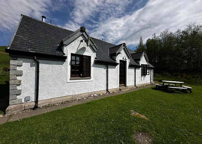 Farm Cottage With Wood-Fired Hot Tub